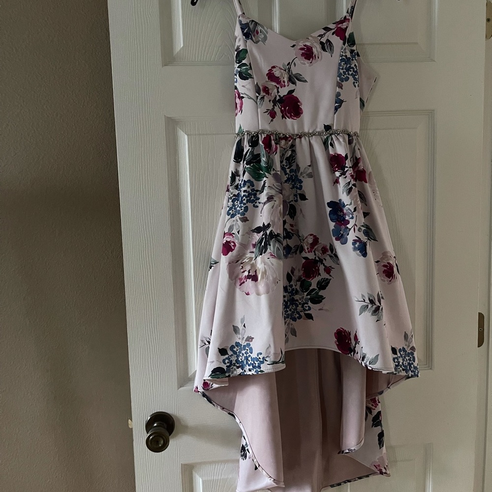 Juniors spaghetti strap dress